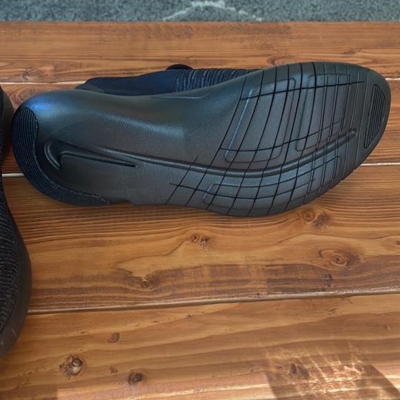 Nike Men's Road Running Shoes BRAND NEW NEVER WORN - Picture 7 of 7